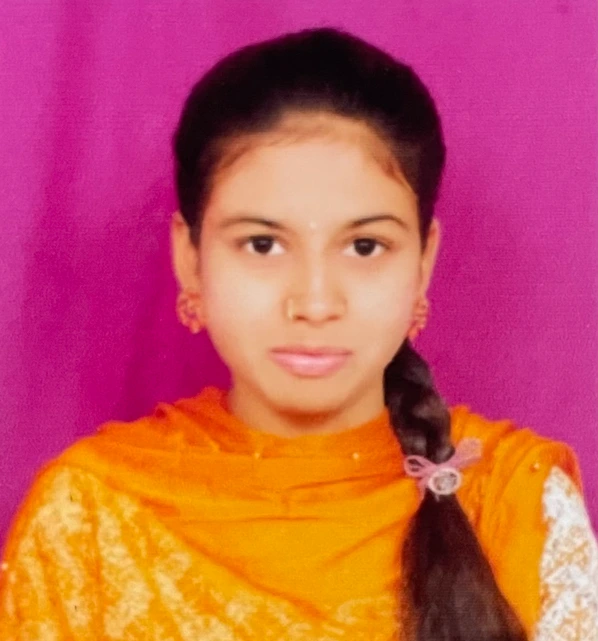 Shravani Akula  